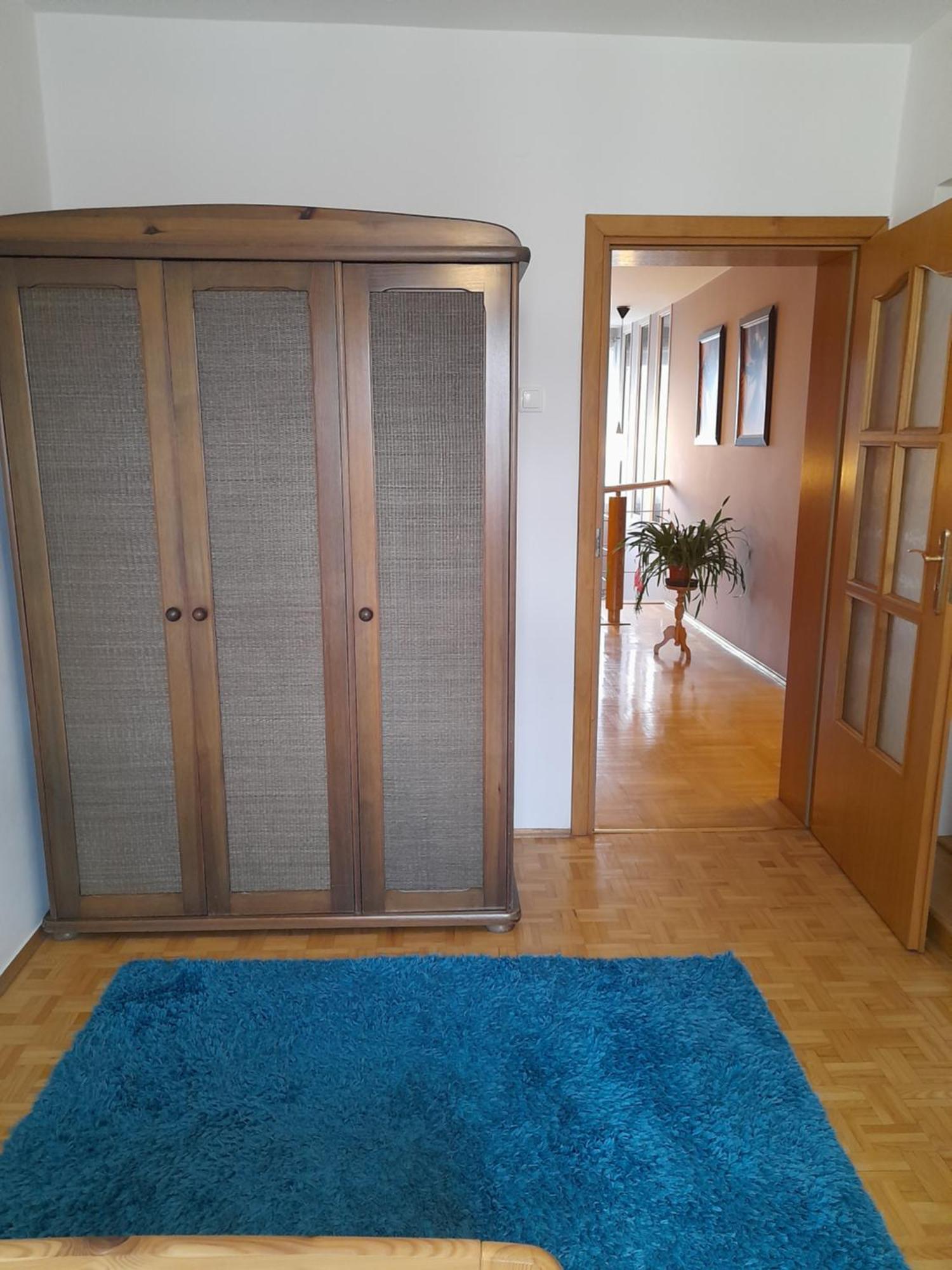 Centrum Dwupoziomowy 120 Metrow *